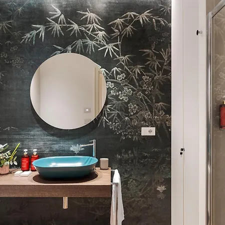 Elysium Boutique - *