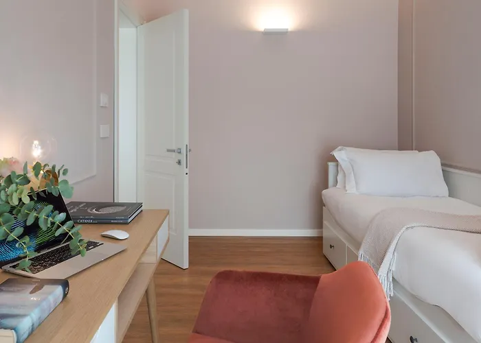 Elysium Boutique - * 卡塔尼亚